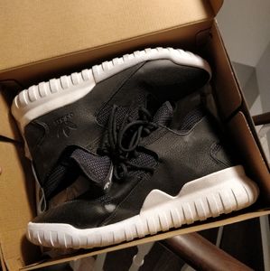 Adidas Tubular X